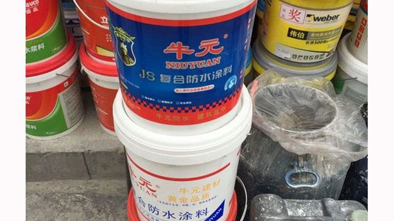 成都游泳池防水材料选材关键：性能与标准并重**